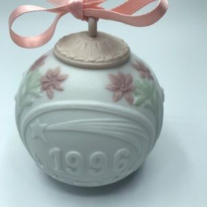 1996 LLADRO Christmas Ball Ornament